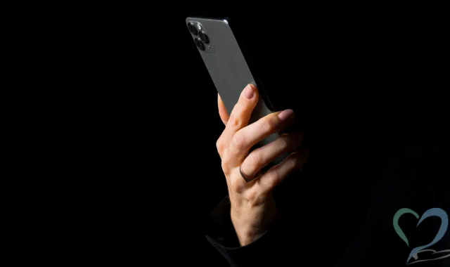 学習塾経営者が10代生徒の下着をスマホで盗撮