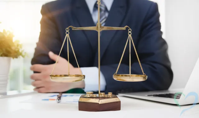 法的対応が必要な場合は弁護士とも連携できる