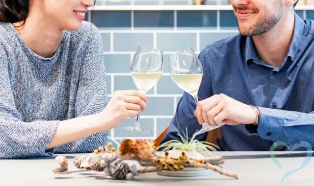 談笑するカップル・夫婦のイメージ