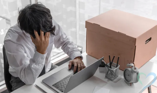 引き継ぎ拒否や突発的な退職をされ業務が滞った