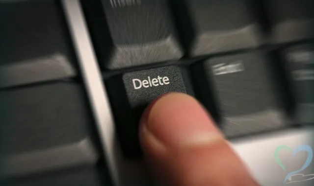 社内のデータを削除された場合